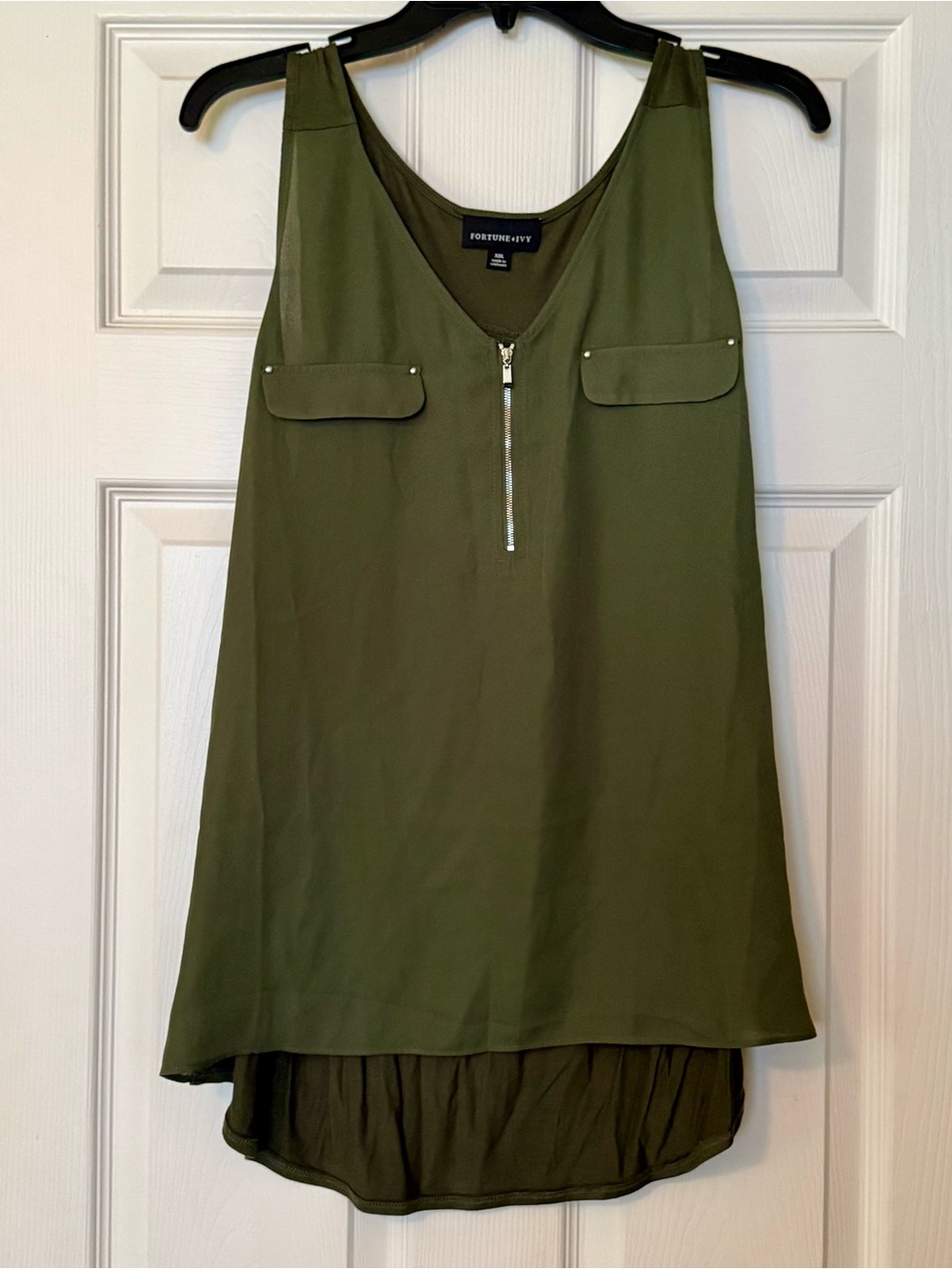 Fortune and Ivy sleeveless top